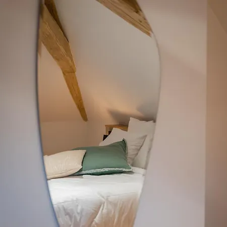 Le 1552 - De Charme - Parking Gratuit Apartamento